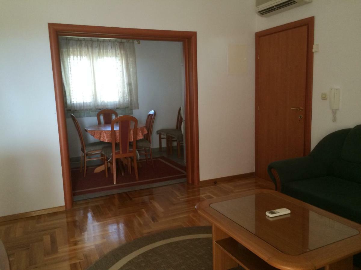 Apartmani Svit 扎达尔 外观 照片
