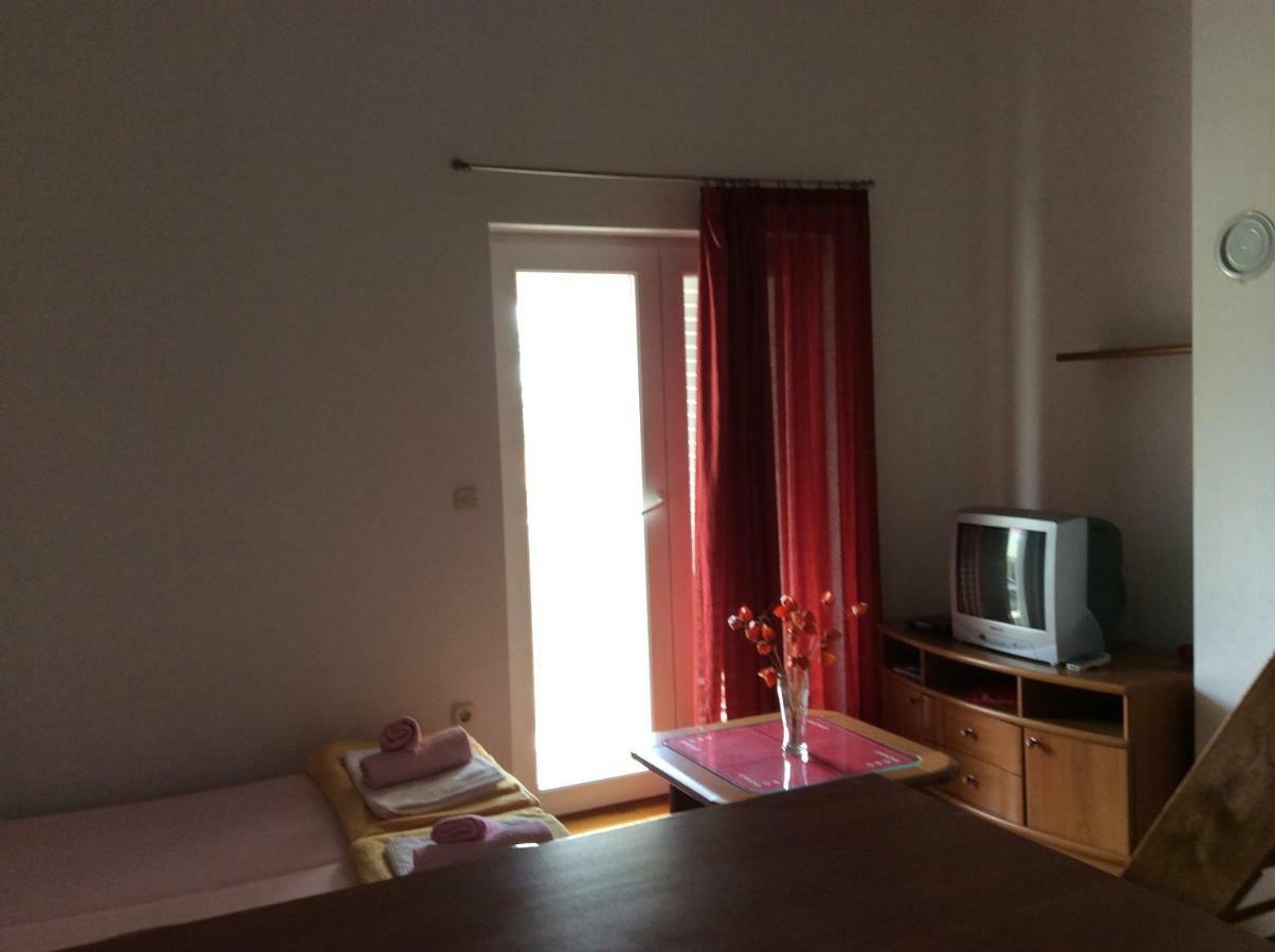 Apartmani Svit 扎达尔 外观 照片