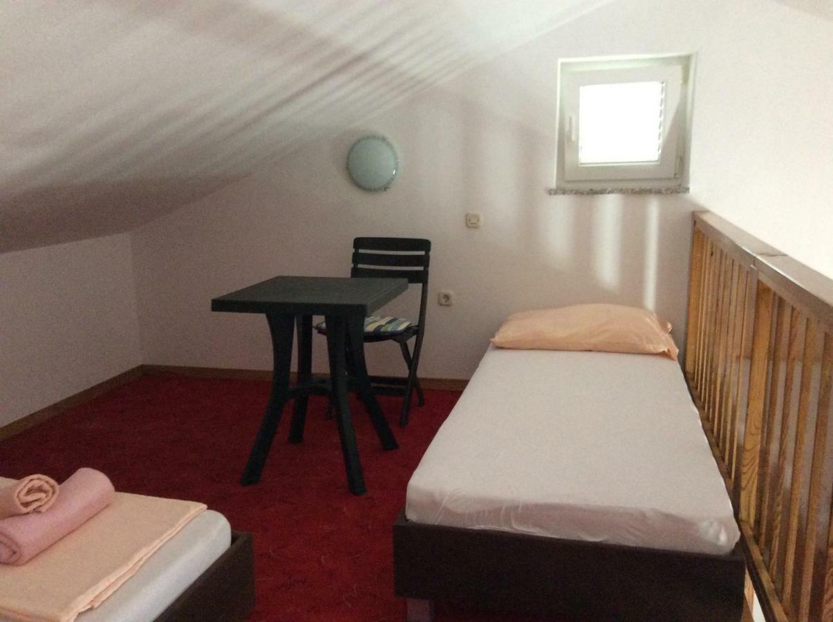 Apartmani Svit 扎达尔 外观 照片