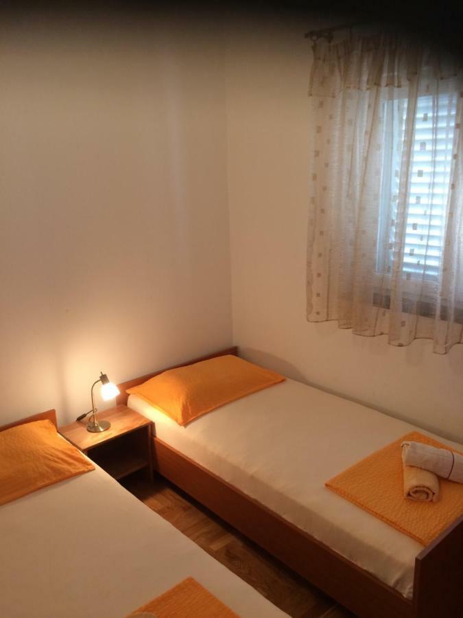 Apartmani Svit 扎达尔 外观 照片